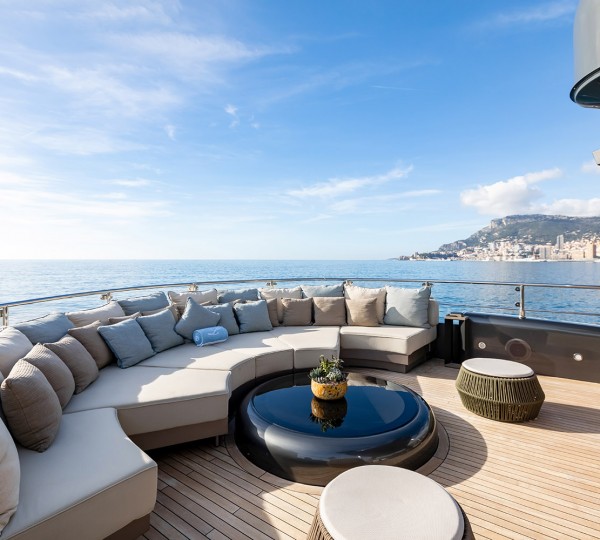 MRS L Exterior - Main Deck