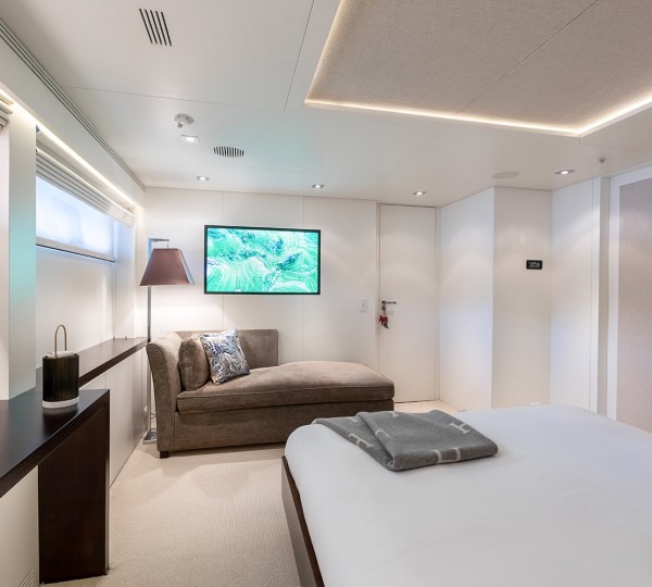 MRS L Interior - Double Cabin