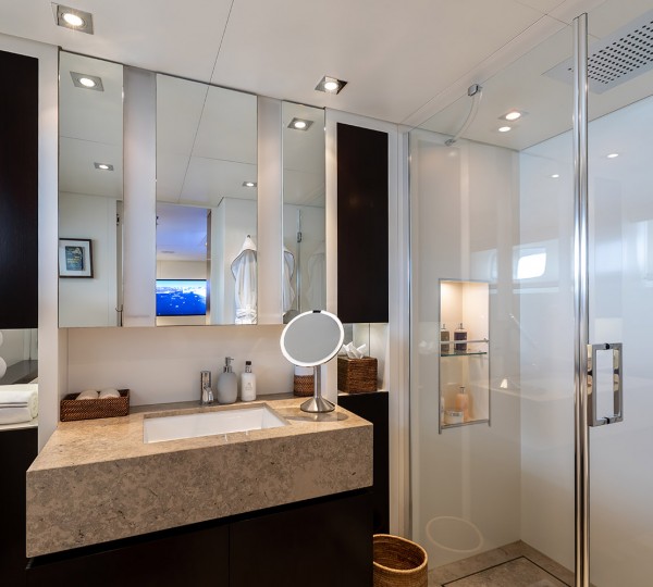 MRS L Interior - Ensuite