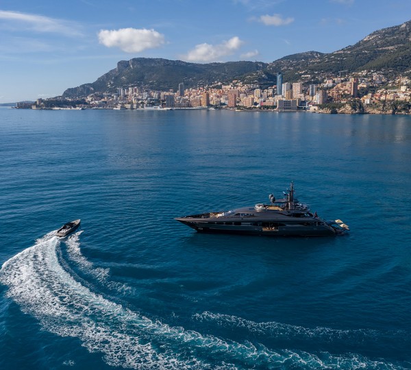 MRS L With Water Toy
