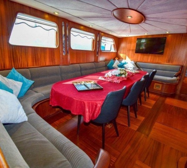 Main Salon With Dining