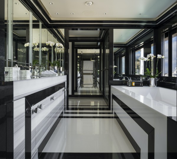 Master Suite Bathroom 