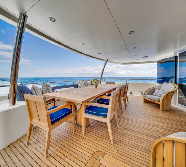 Opendeck Dining Area