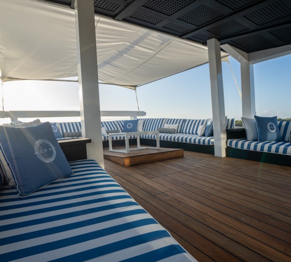 Owner Manta Suite Private Lounge