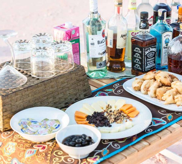 Pixel Drinks And Nibbles