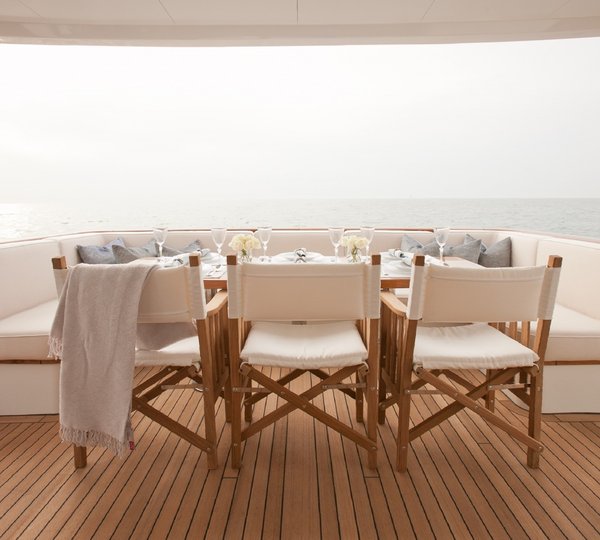 Yacht FIREFLY By Mulder - Main Deck Alfresco Dining