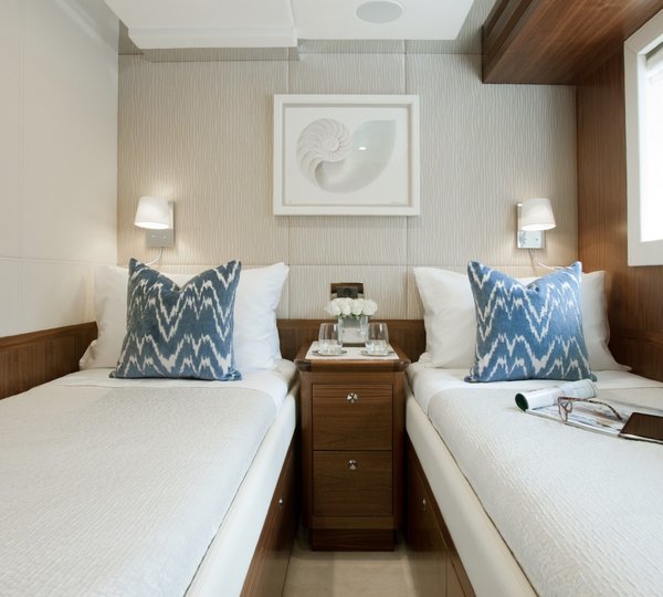 Yacht FIREFLY By Mulder - Twin