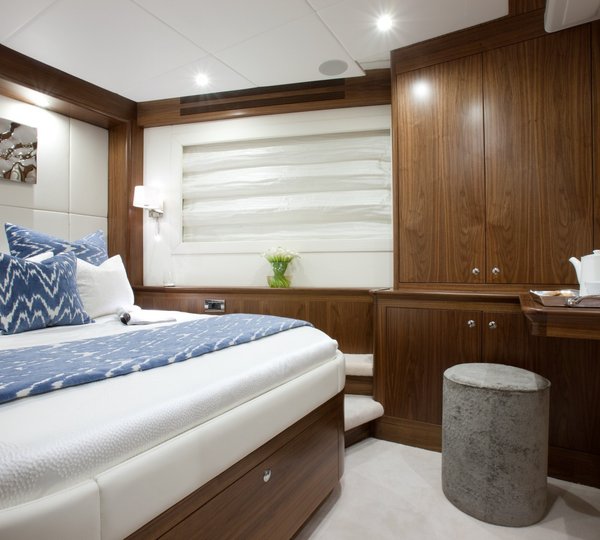 Yacht FIREFLY By Mulder - VIP Stateroom