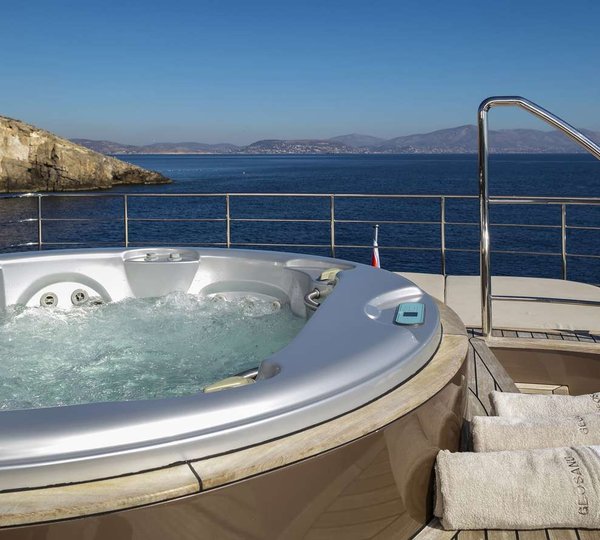 Yacht GEOSAND - Jacuzzi