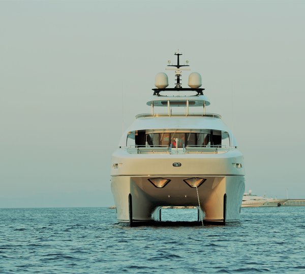 Yacht QUARANTA By Curvelle - Bow Profile 