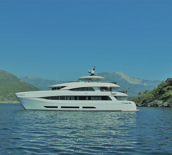 Yacht QUARANTA By Curvelle - Profile