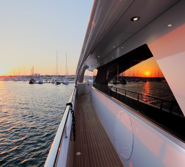 Yacht QUARANTA By Curvelle - Side Deck At Marina