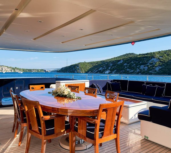 Yacht REVE D'OR By Sanlorenzo - Aft Deck Dining