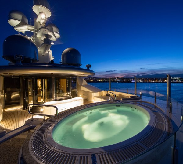 Yacht RoMEA By Abeking & Rasmussen - Jacuzzi