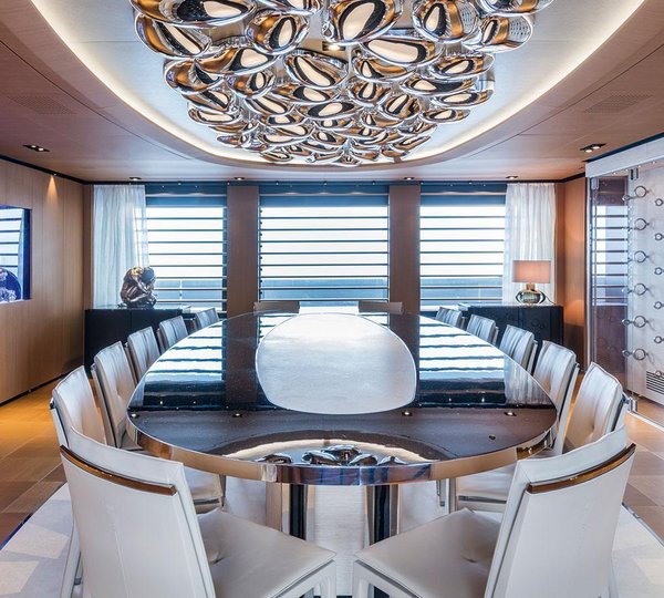 Yacht SUERTE - Dining