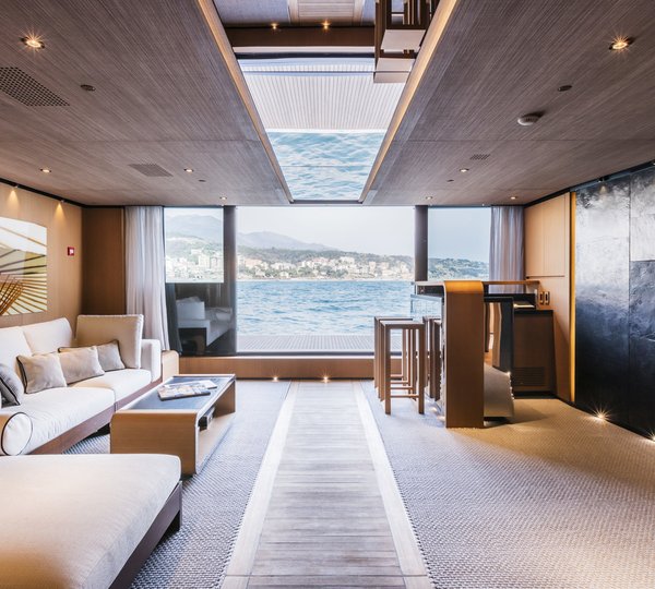 Yacht SUERTE - Interior