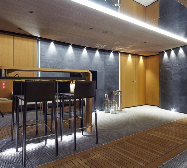 Yacht SUERTE - The Bar