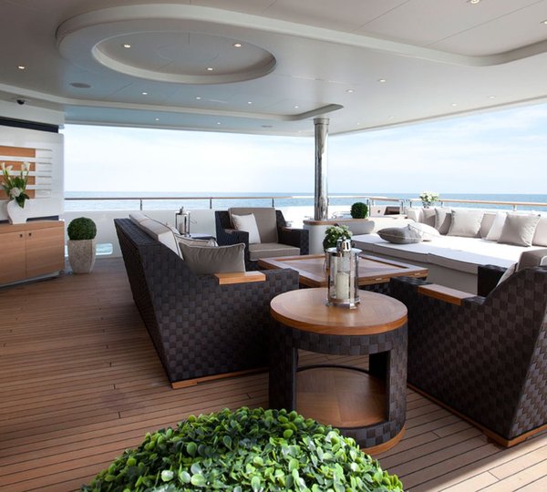 Aft Main Deck Lounge Area