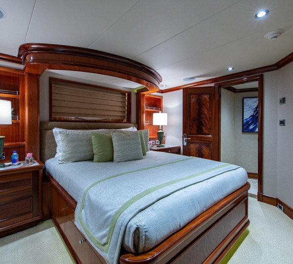 Aft Port Guest Stateroom
