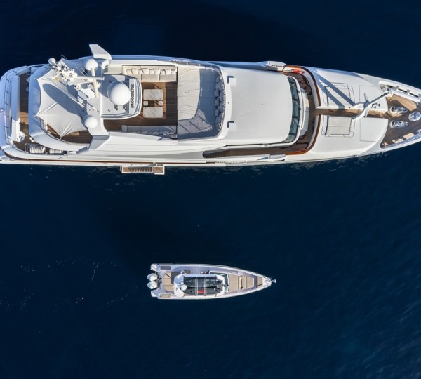 Birdseye Yacht And Tender