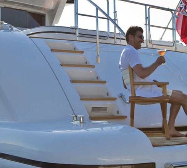 Drinks On Swim Platform