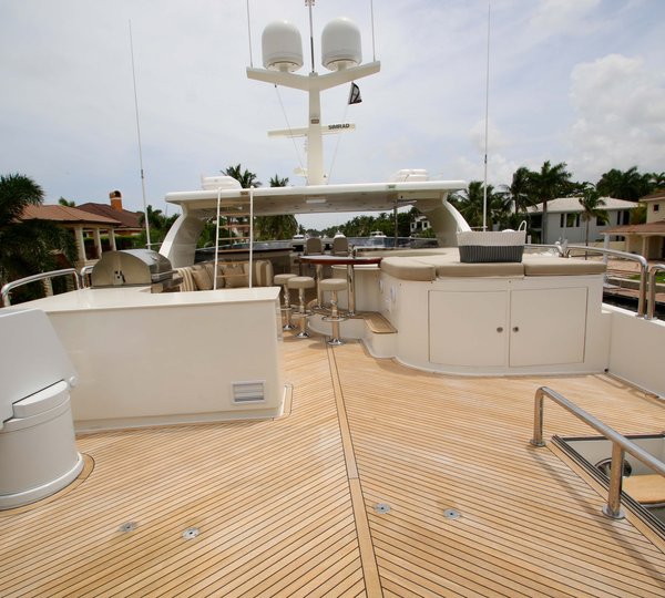 Large Sundeck