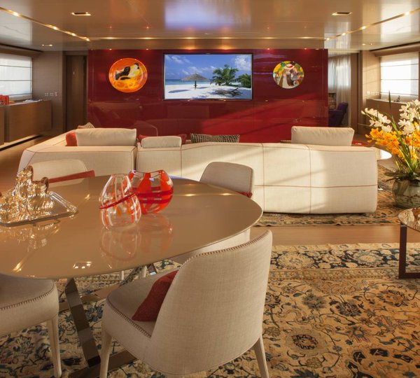 Owner's Saloon And Relaxation Area