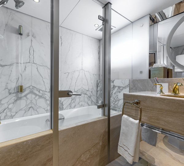 Twin Stateroom 2 Ensuite