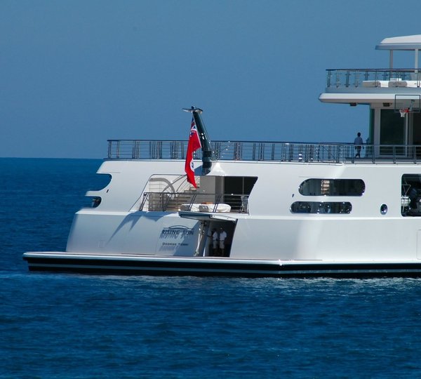The 138m Yacht RISING SUN