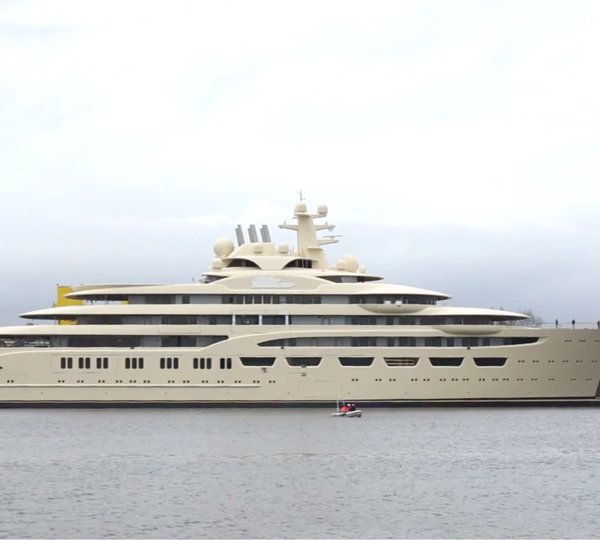 The 156m Yacht DILBAR