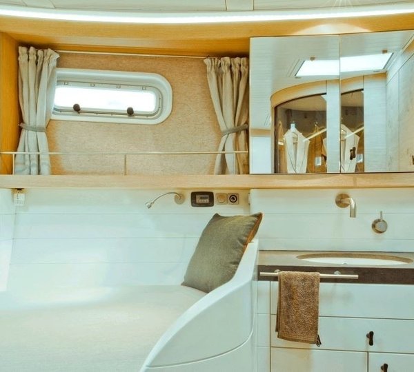 The 20m Yacht HELENE