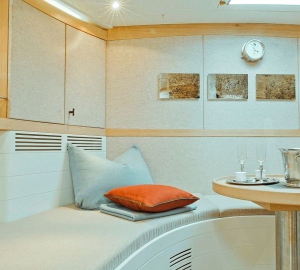 The 20m Yacht HELENE