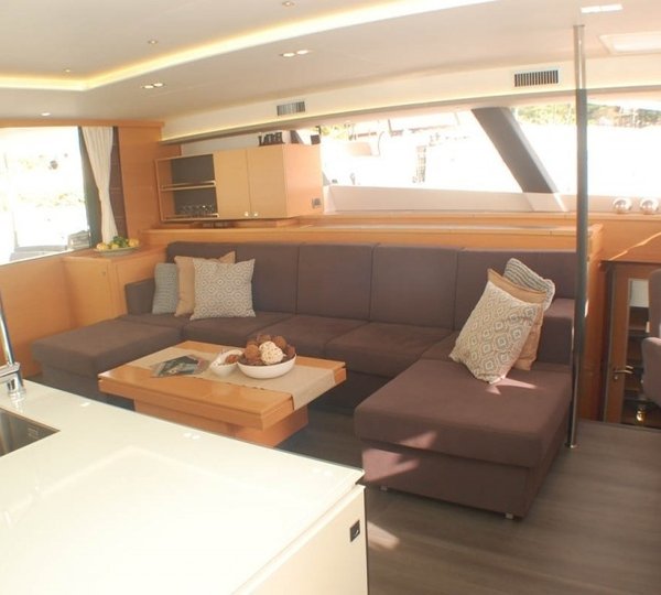 The 21m Yacht ALETHEIA