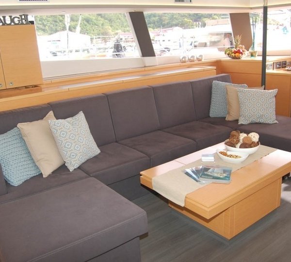 The 21m Yacht ALETHEIA