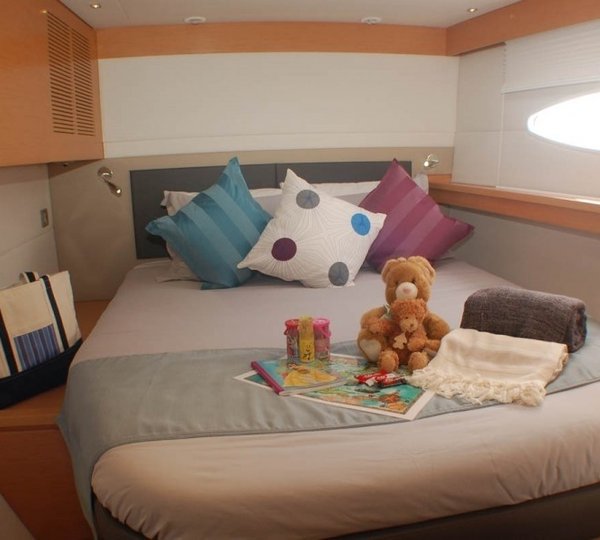 The 21m Yacht ALETHEIA