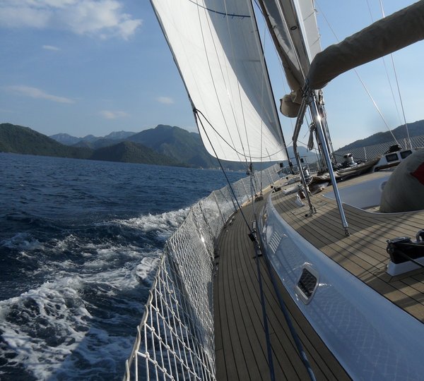 The 21m Yacht FAR II KIND