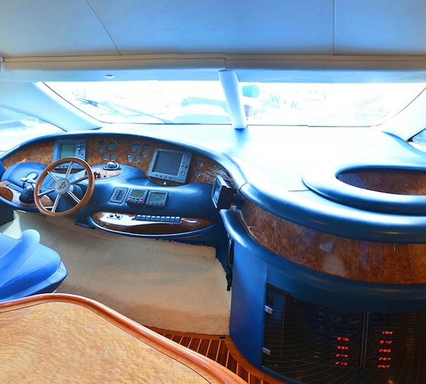 The 21m Yacht LOULOU