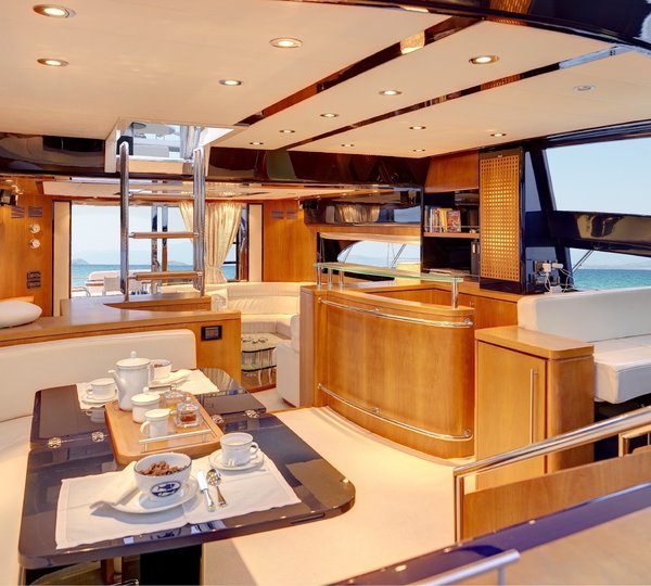 The 21m Yacht SPACE