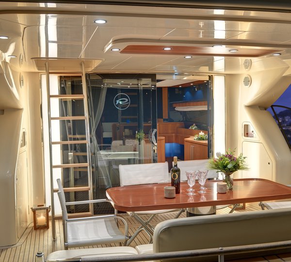 The 21m Yacht SPACE