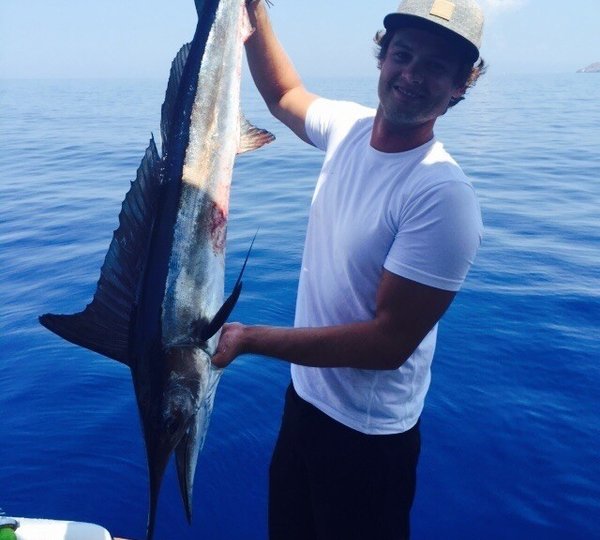 The 22m Yacht 19TH HOLE