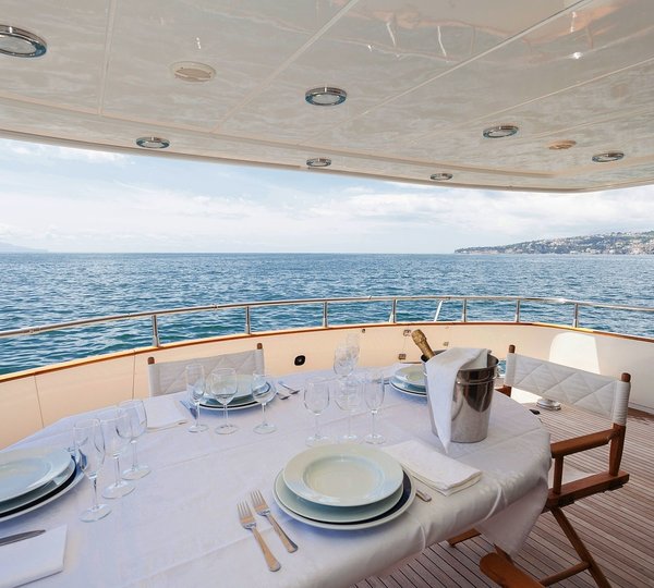 The 22m Yacht BERNADETTE