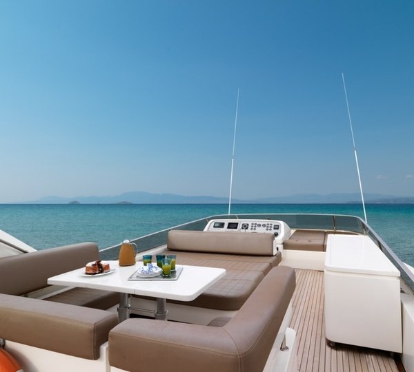 The 23m Yacht AIMILIA