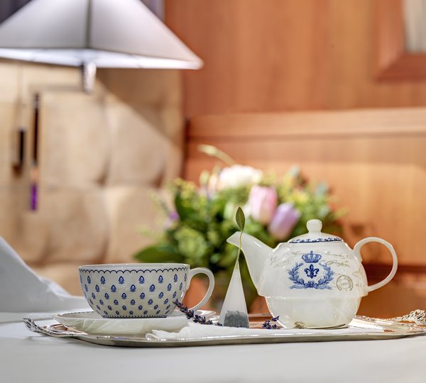 The 23m Yacht AIMILIA