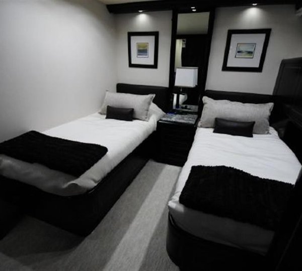 The 24m Yacht COAL BLOODED