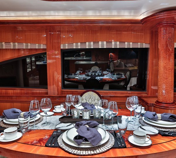 The 24m Yacht NO COMPLAINTS