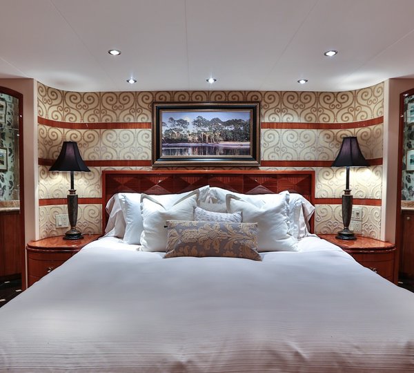 The 24m Yacht NO COMPLAINTS