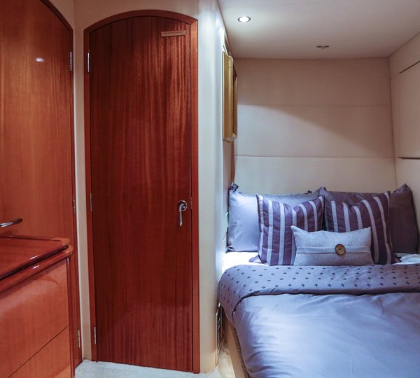 The 24m Yacht NO COMPLAINTS