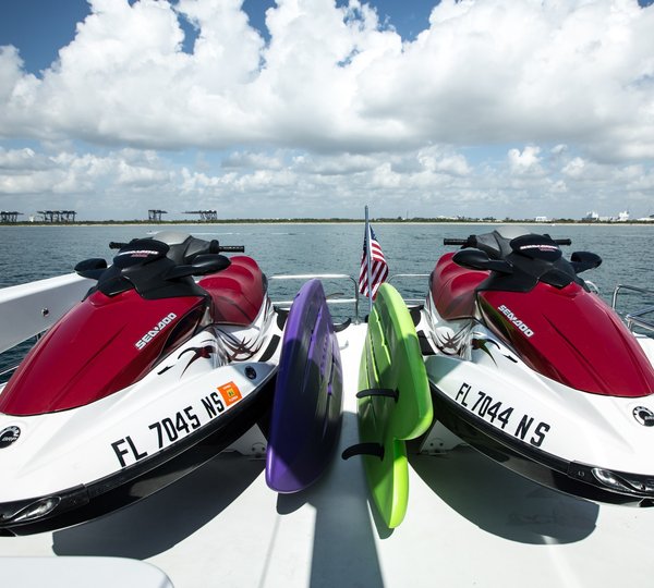 The 24m Yacht NO COMPLAINTS