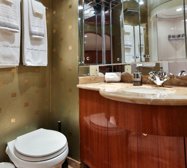 The 24m Yacht NO COMPLAINTS