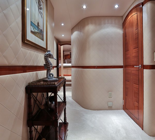 The 24m Yacht NO COMPLAINTS